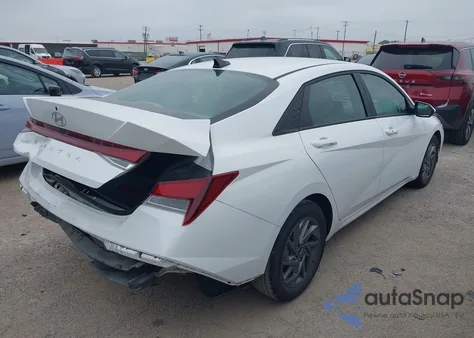 2024 Hyundai Elantra Sel z USA, uszkodzony, nr VIN KMHLM4DG2RU648103